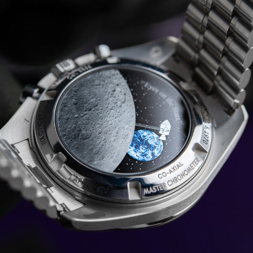 OMEGA SPEEDMASTER “SILVER SNOOPY AWARD”